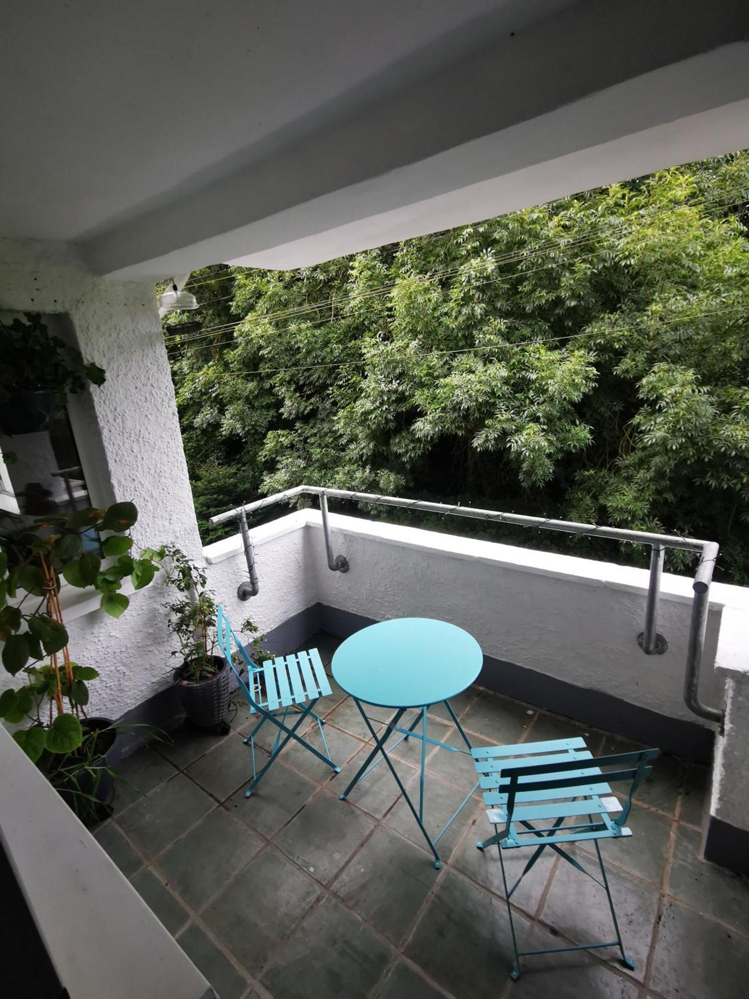 Entire 1 Bed Spacious Apartment, Private Balcony & Study Room Near City Whitehouse  외부 사진